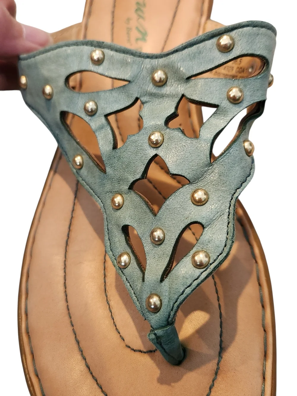 Crown by Born Sage Green Gold Studded Cutout Leather Thong Sandals Size 6 Flats